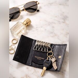 Vintage Gianni Versace Leather Key Holder Wallet Key Case Made in Italy w/ Box